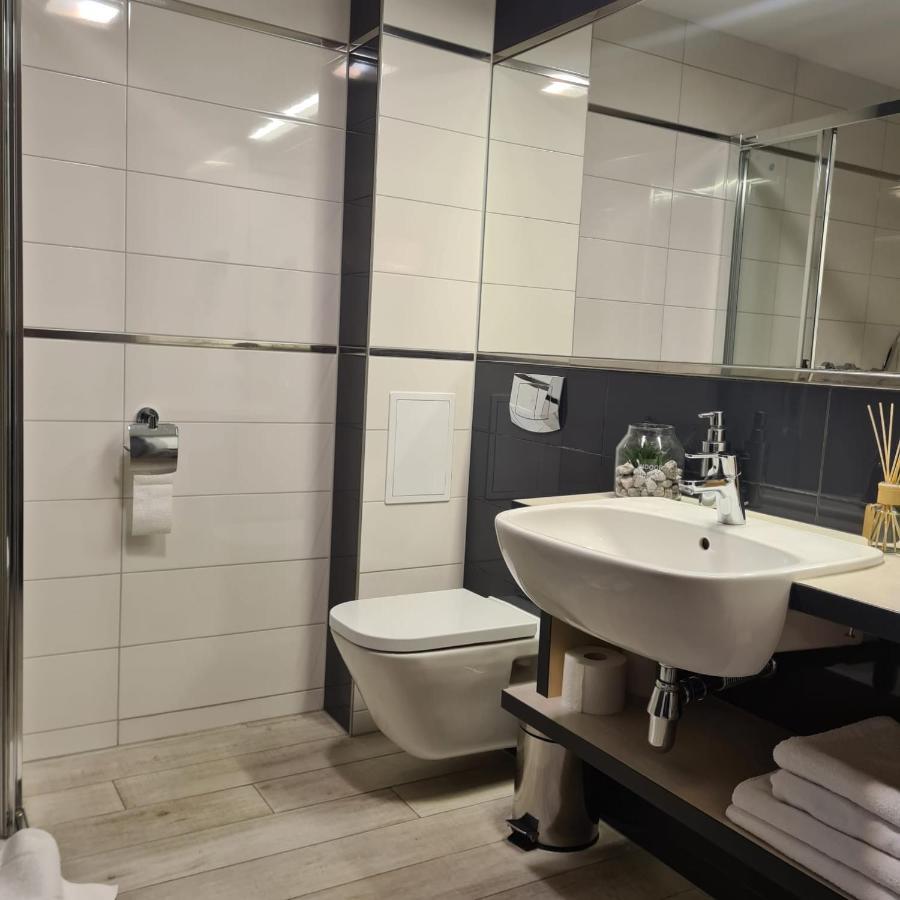 שייננה Apartament Czarna Gora Bormio 2 מראה חיצוני תמונה