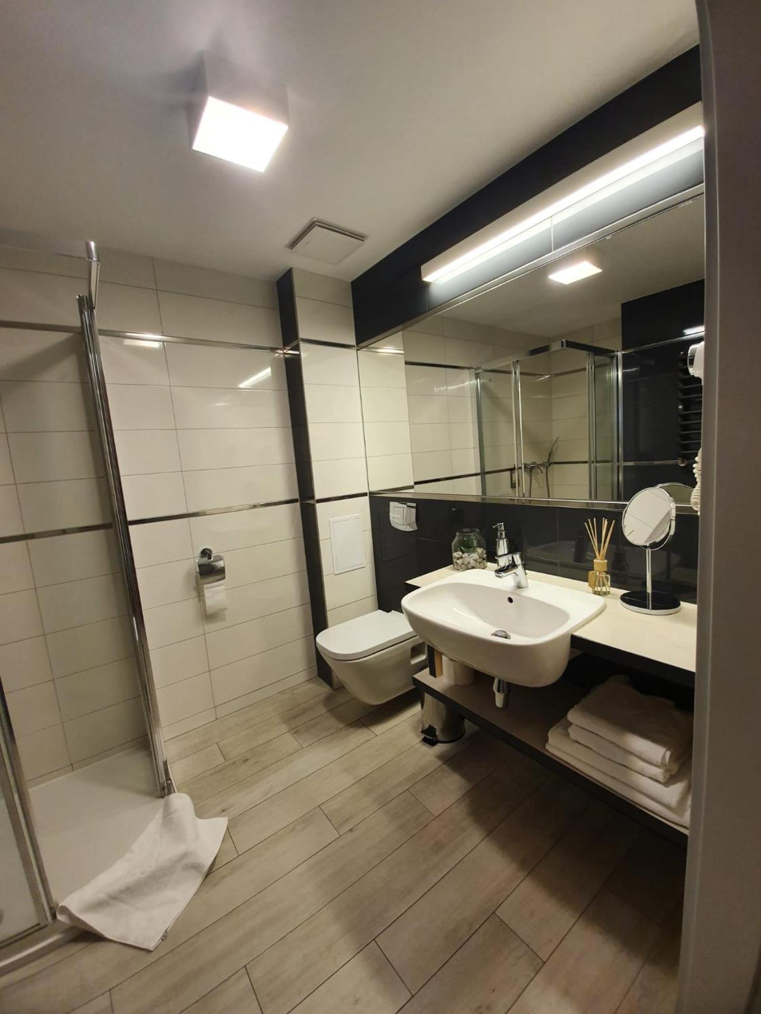 שייננה Apartament Czarna Gora Bormio 2 מראה חיצוני תמונה